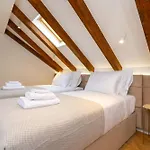 Olea Luxury & فندق مبيت وإفطار 3*