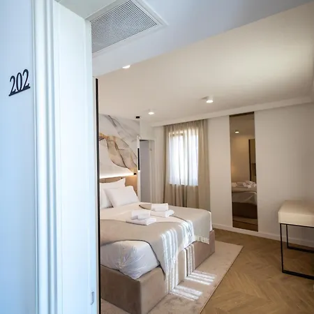 Olea Luxury & Oda ve Kahvaltı 4*