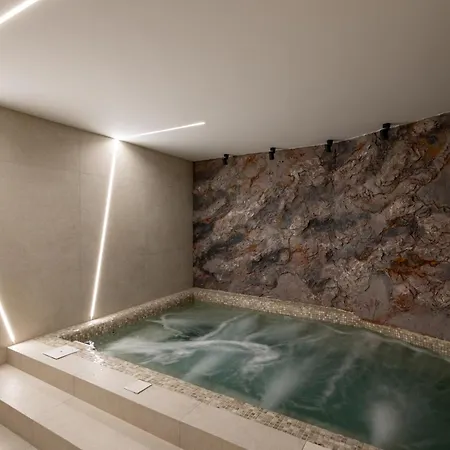Olea Luxury & *
