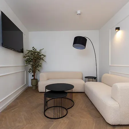 לינה וארוחת בוקר Olea Luxury & ספליט