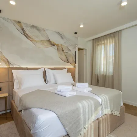 Olea Luxury & سبليت