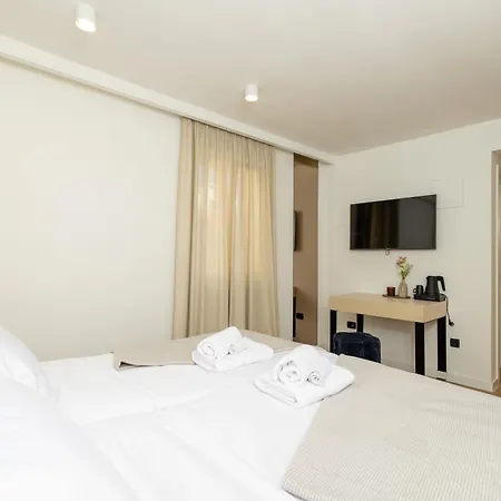 Olea Luxury & فندق مبيت وإفطار 3*