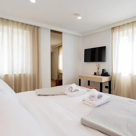 Olea Luxury & فندق مبيت وإفطار